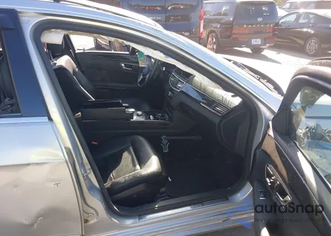 2012 Mercedes-Benz E 350 4Matic z USA, uszkodzony, nr VIN WDDHF8JB4CA620192